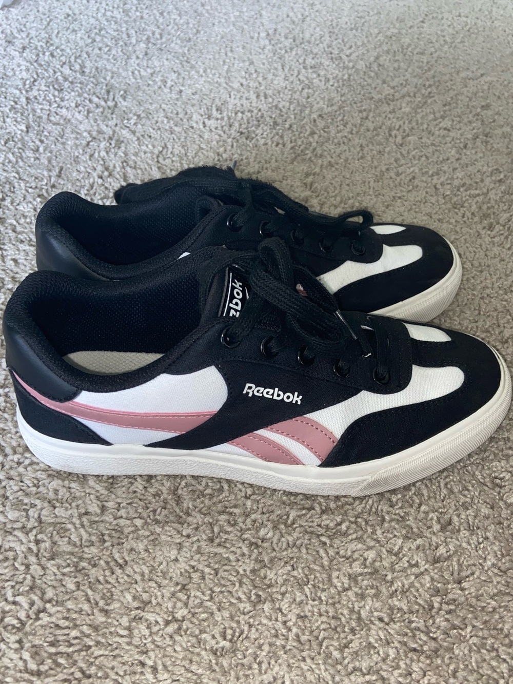 Reebok Court Shoes - Women’s 7.5